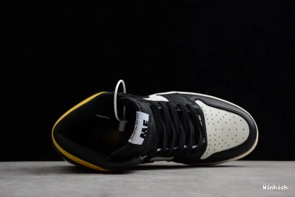 NO LS MAIZE AIR 861428-107 VARSITY JORDAN 1 1205